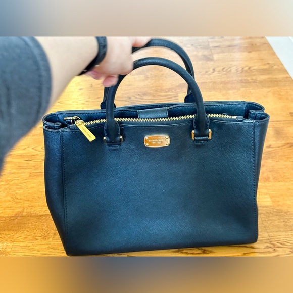 Michael Kors Black Saffiano Leather Satchel Handbag - Picture 5 of 11